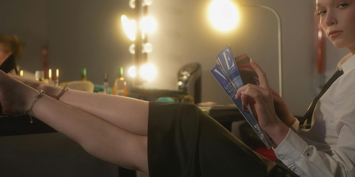 Writer preparing long-form blog article