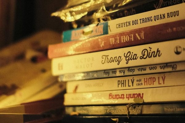 This guide walks readers through Madeline Miller's work, showing why her mythological retellings have become modern favorites and how her subtle, character-driv...
